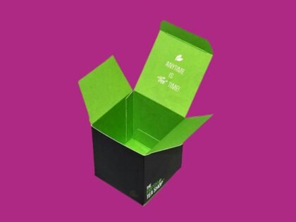 Tuck-End-Auto-Bottom-Box-in-Cardboard-Stock